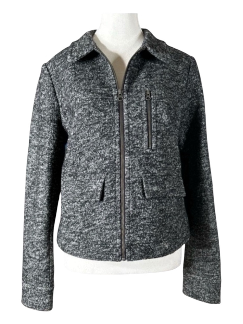 LOFT Wool Blend Marled Zip Front Blazer, 3
Front Pockets, Size M.